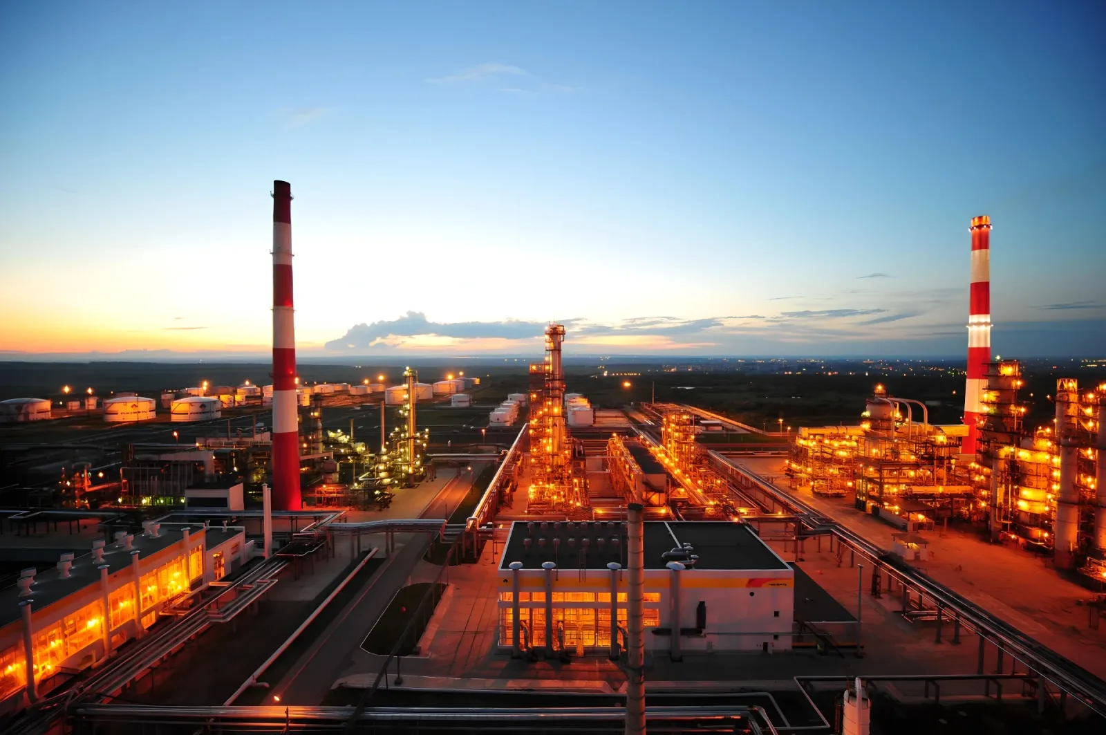 Services Refinery Foto 1 1